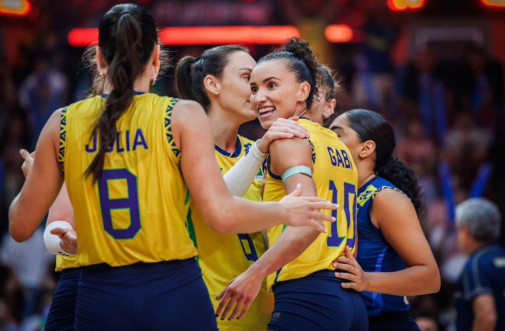 3-1！3-2！女排世锦赛决赛对阵出炉，意大利逆转巴西，日本遭淘汰