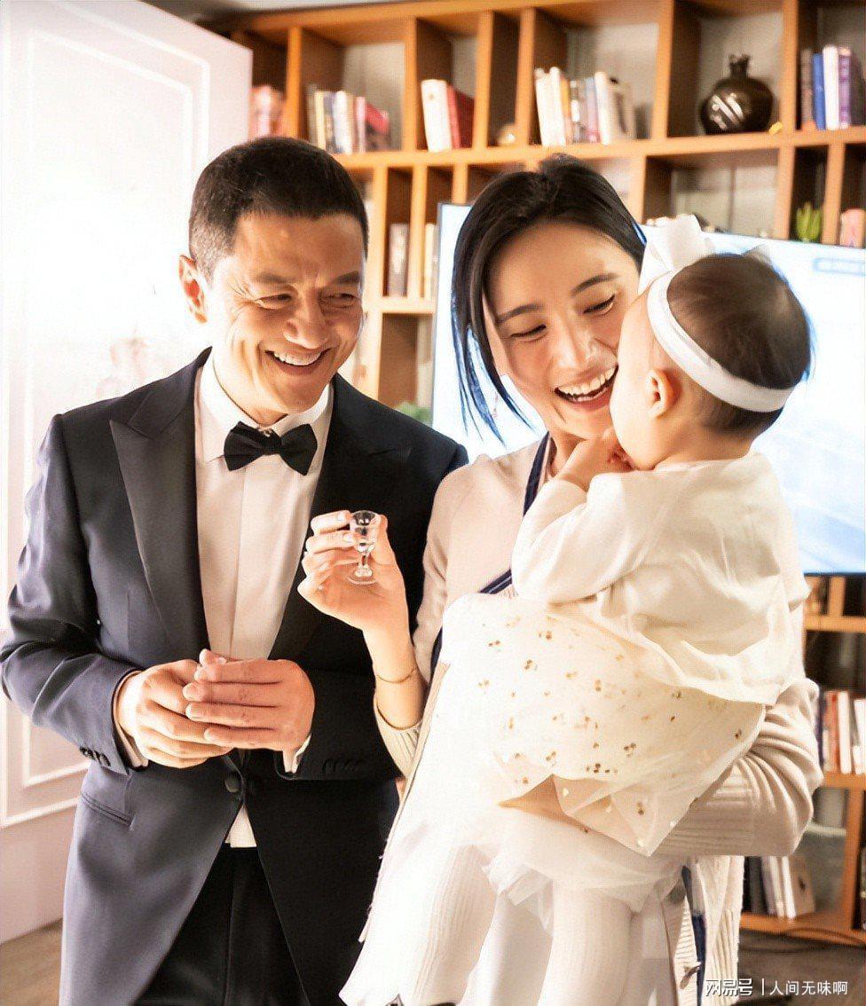 互动游戏-离婚才3个月，高调谈论再婚的李亚鹏，没给海哈金喜留一丝体面